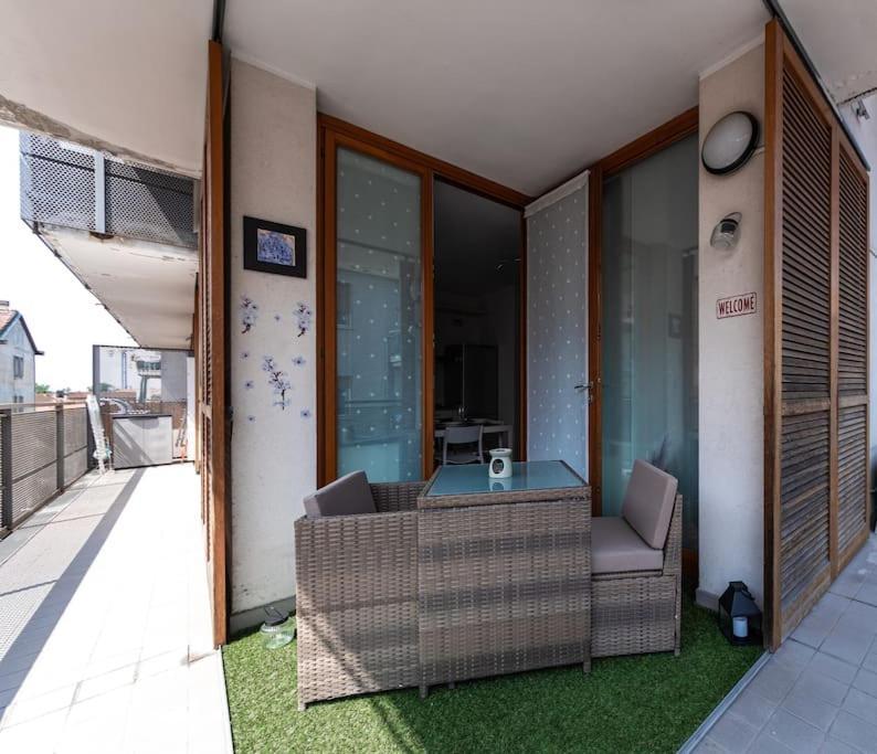 Appartamento Caterina A 5 Minuti Da Milano Fiere E San Siro Con Wifi-Netflix-Free Parking 外观 照片